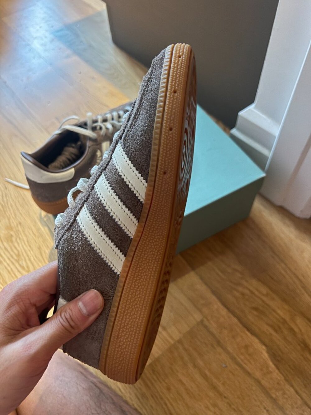 Adidas Spezial Earth Offwhite gum Womens  US6.5 - Picture 4 of 7